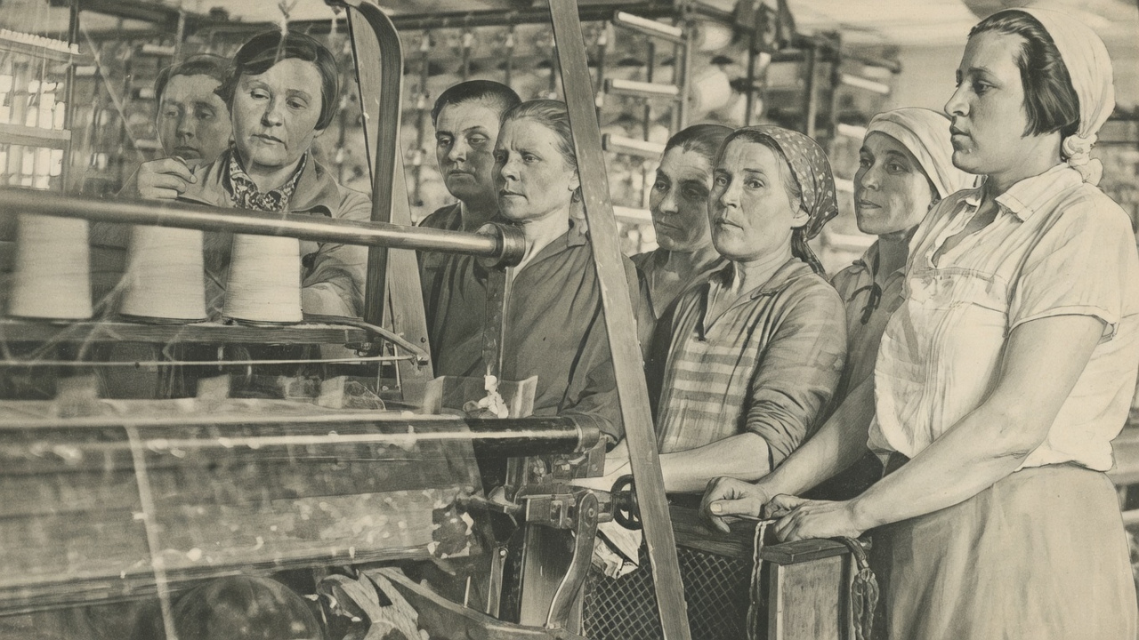 Мода 1930-х ожила. Студенты ВШЭ раскопали советский гардероб